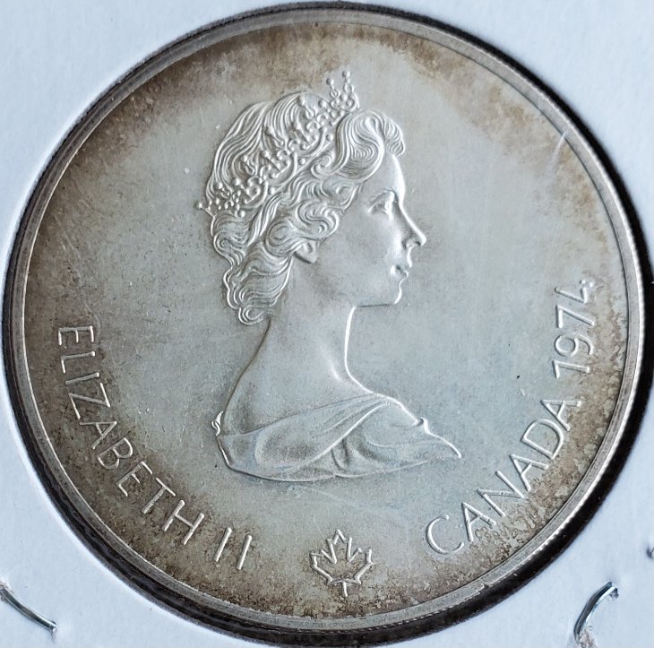 Queen-Elizabeth-II-Memorial-Thread