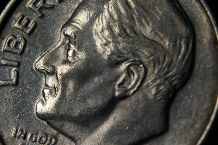 2000-P-Dime-Are-A-Chips?