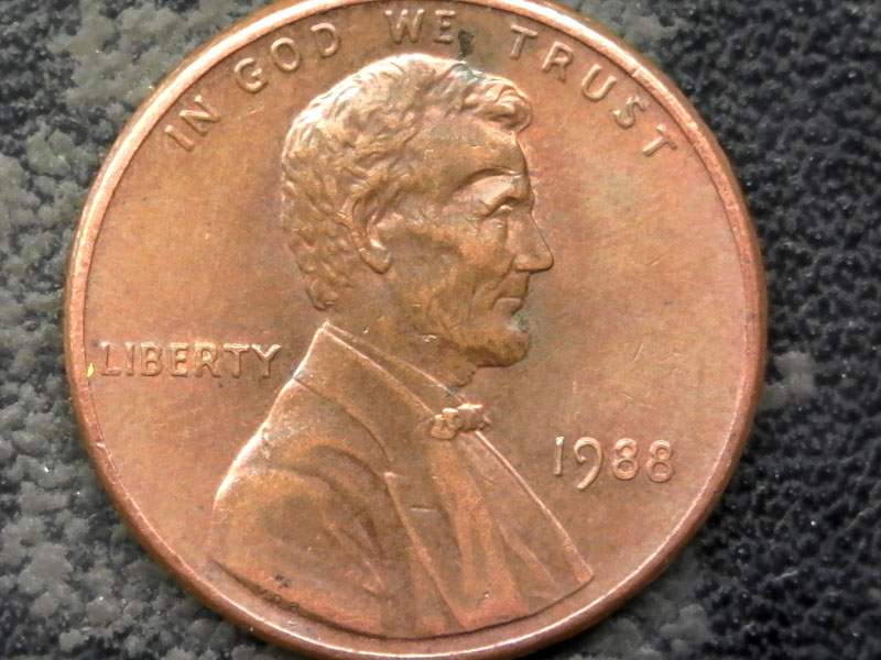 1988-Lincoln-Memorial-Cent-Is-Lamination-Error-Over-The-Eye?-Or-Is-Damage?