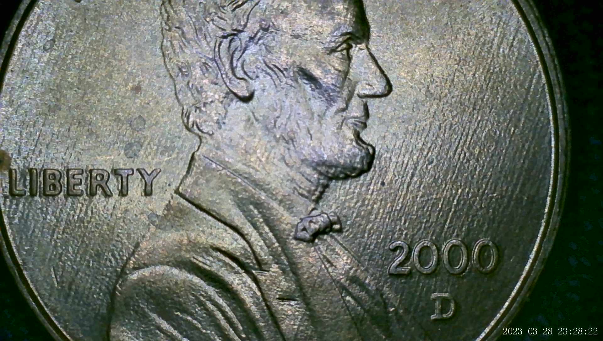 2000-D-Lincoln-Penny-/--Error.-Or-Not-?-Also-Is-This-Coin-Worth-Grading-?
