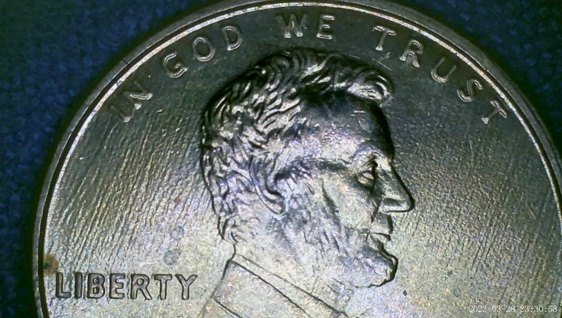 2000-D-Lincoln-Penny-/--Error.-Or-Not-?-Also-Is-This-Coin-Worth-Grading-?