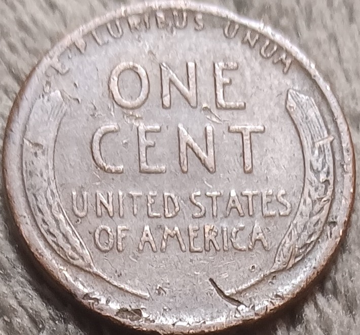 1950-Wheat-Penny-Strike-Through-Error?