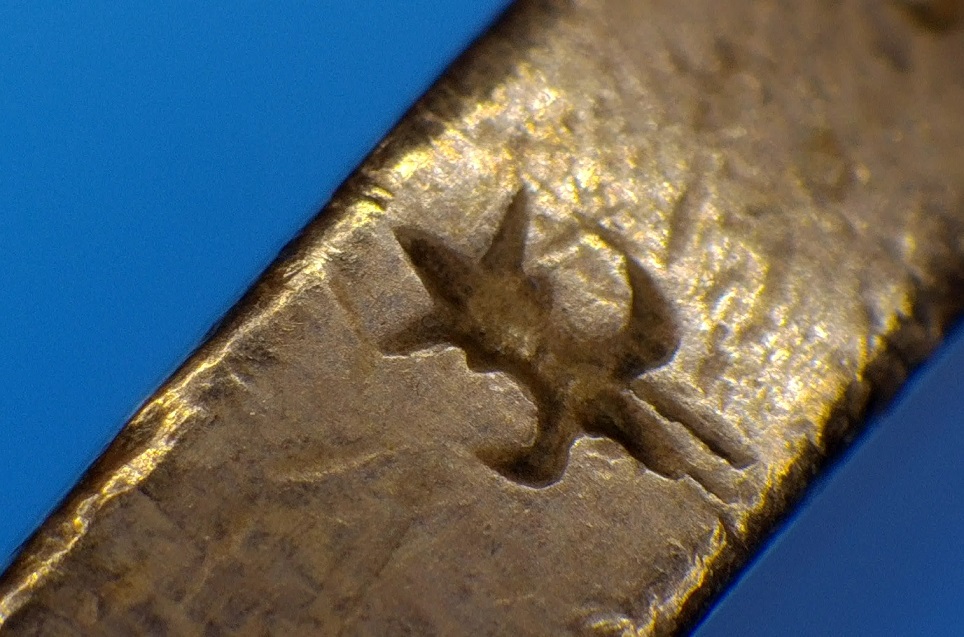 Show-Your-Coins-With-Different-Edges
