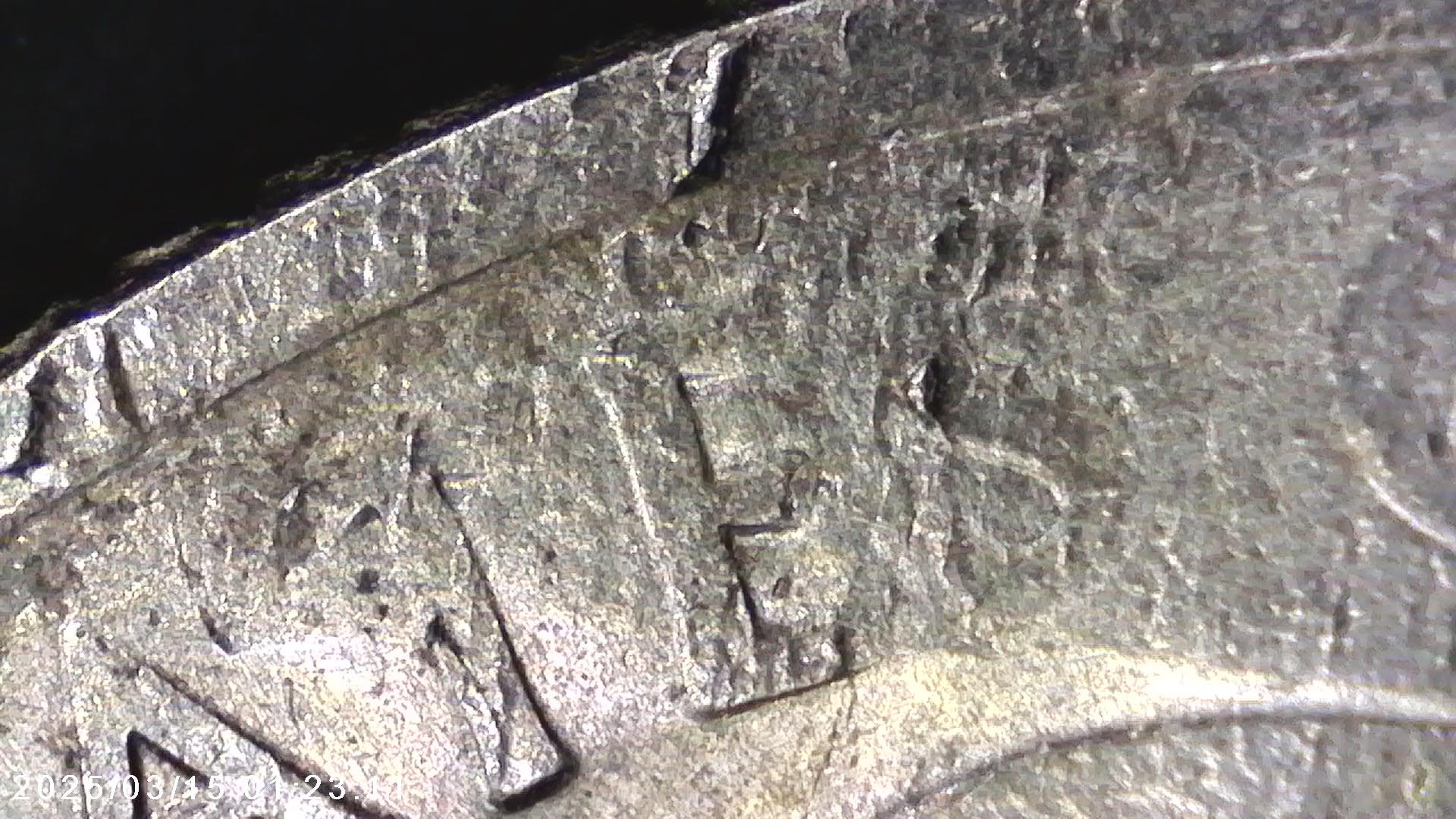 Die-Crack,-Die-Break,-Cud,-Split-Die,-Or-Shattered-Die?-2014-D-Quarter