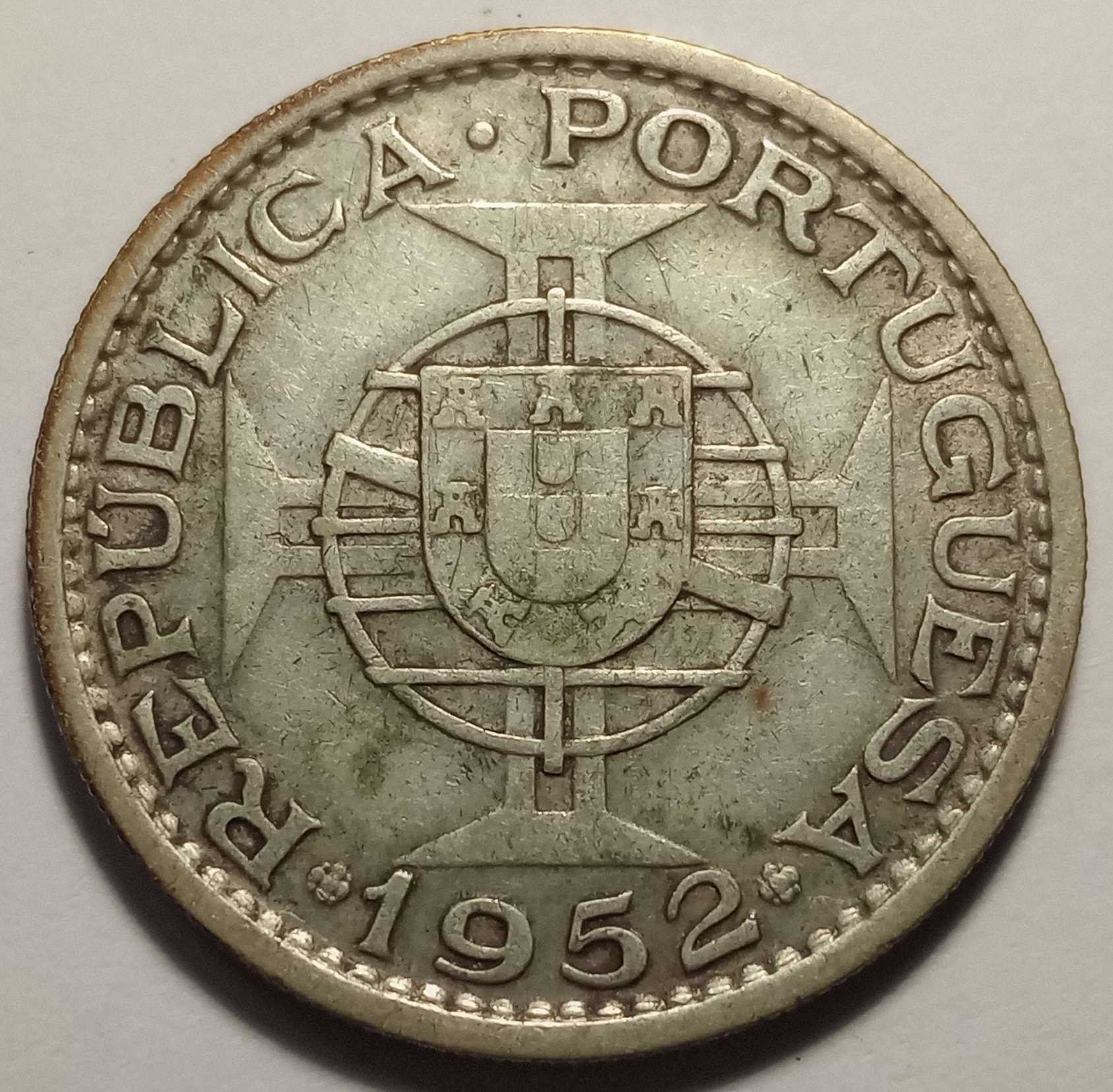 Post-Your-Coins-With-Coats-Of-Arms,-Shields,-Crests,-Crowns,--Etc.