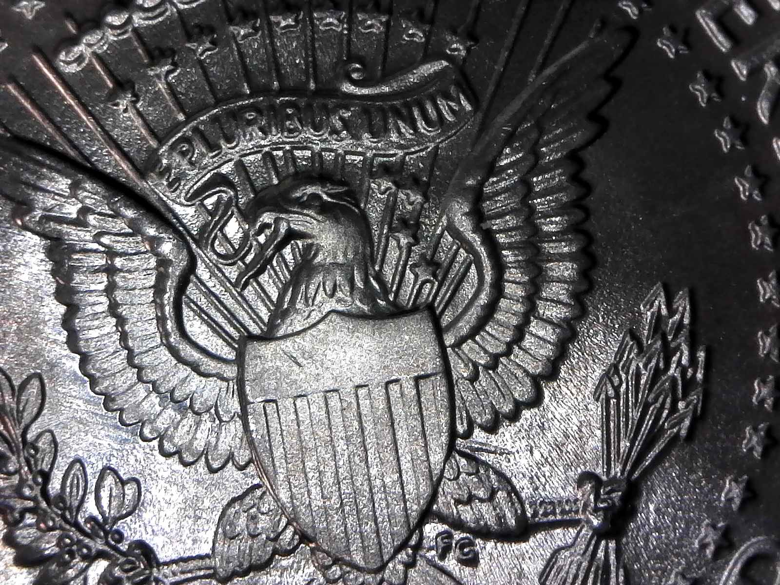 1994-P-Kennedy-Half-Dollar-Abraded-Die-And-Die-Clash?