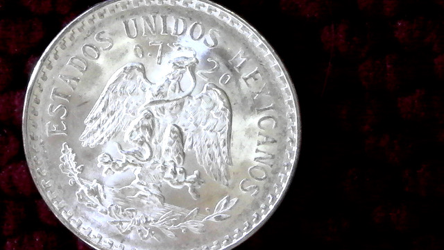 Grade-On-This-1943-Un-Pesos-Please