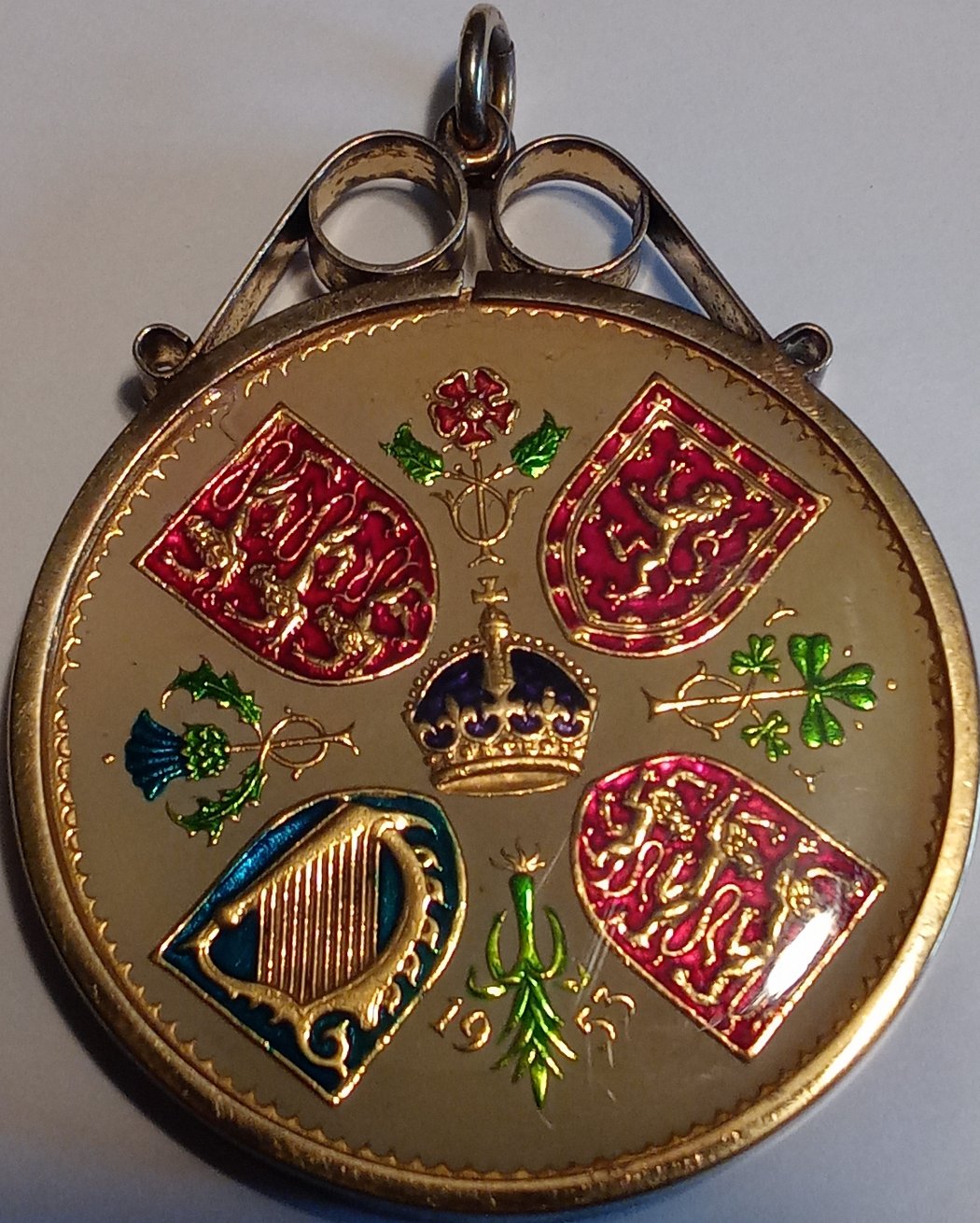 Fascinating-Lacquered-1953-British-Five-Shillings