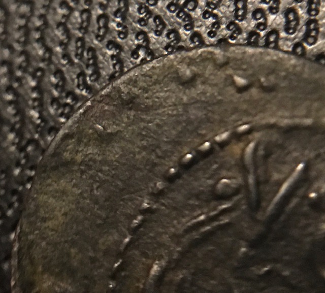 1643-Diner-Louis-Xiv,-Curious-Manufacturing-Marks