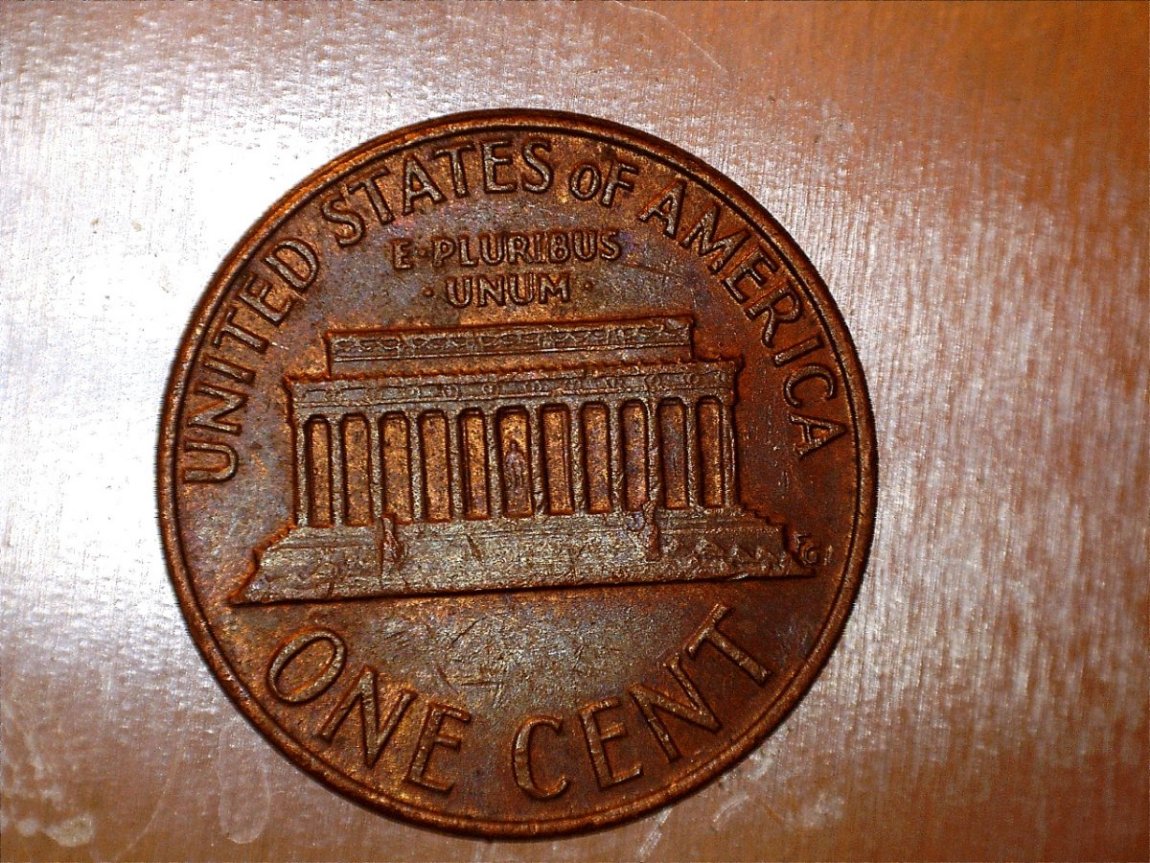 Please-Help-Identify-This-1975--P-Lmc-DDR-'United'-Penny