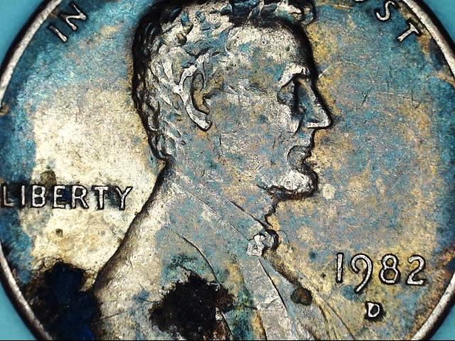 Can-Anyone-Tell-Me-If-This-1982-D-LMC-Is-A-Small-Date