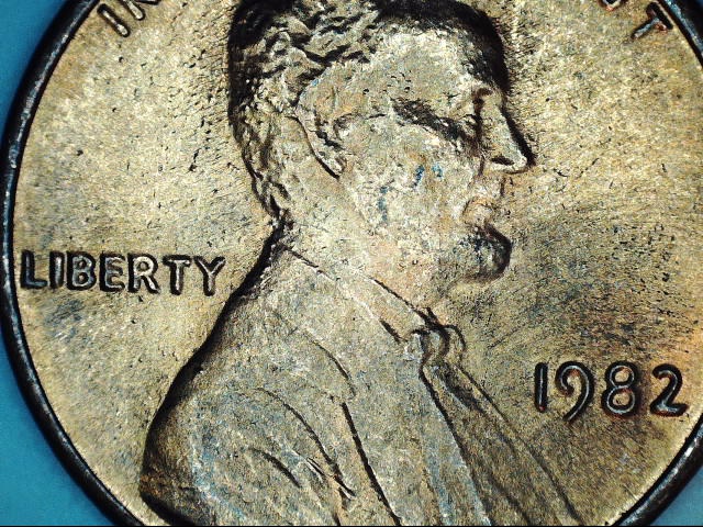 Can-Anyone-Tell-Me-If-This-1982-LMC-Should-Be-Copper.