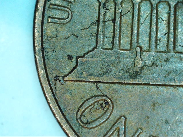 Can-Anyone-Tell-Me-If-This-1977-D-Penny-Is-A-Die-Crack-On-Reverse.