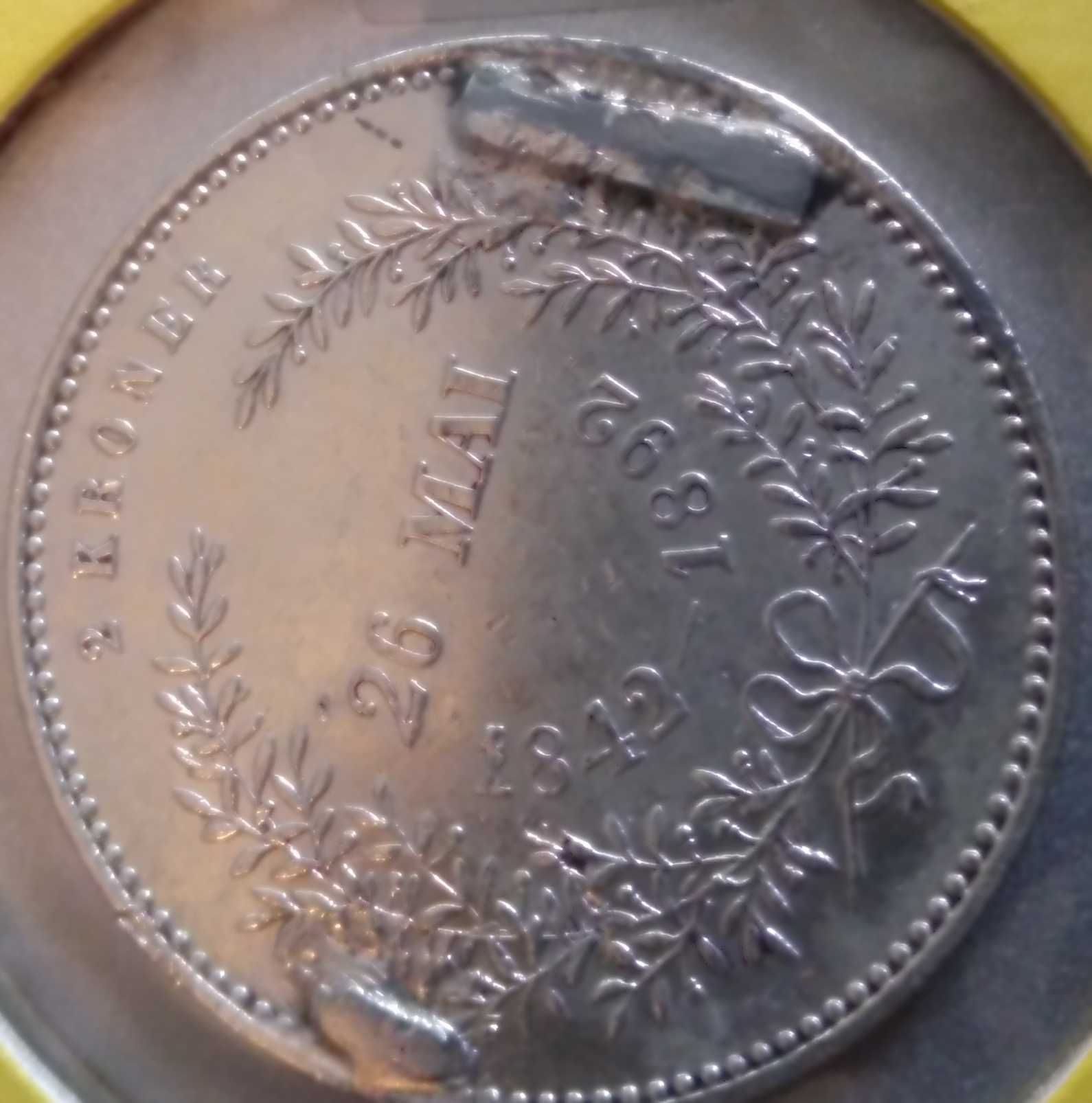 1892-2-Kroner-Coin-With-Obvious-Broken-Die-Marks-On-The-Back
