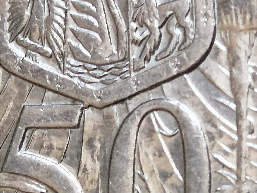 Australia-2016-50c-50th-Anniversary-Decimal-Currency-The-Changeover---Die-Chip-On-5-And-Shield