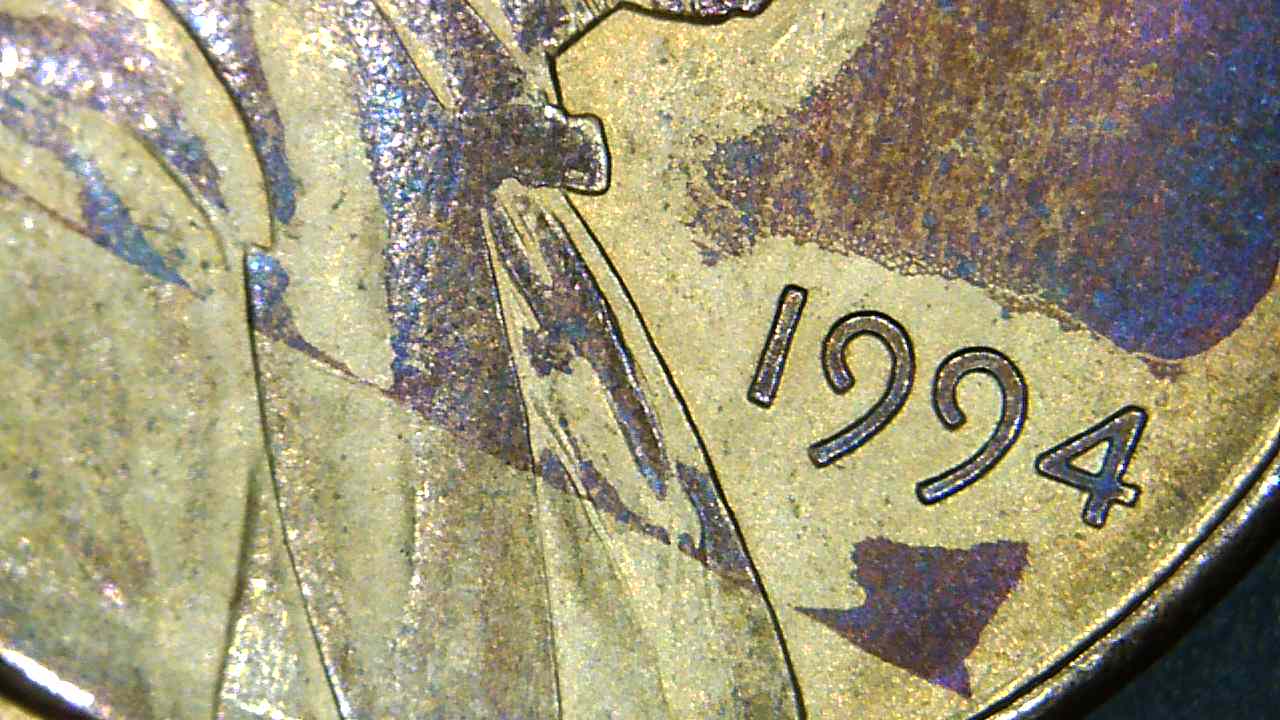 1994-LMC-Coloring-To-Identify