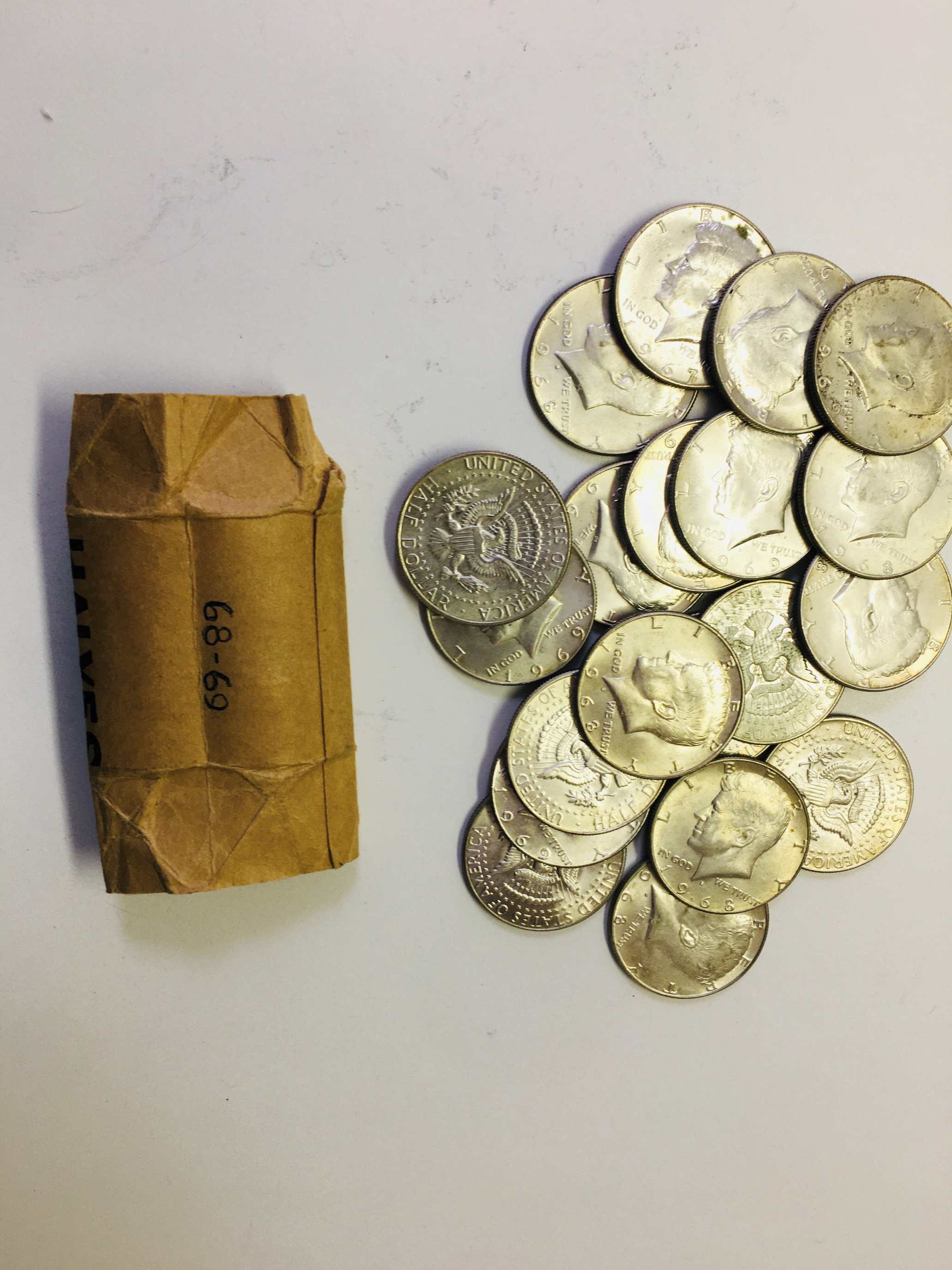 10+-Oz-Of-Silver-In-3-Customer-Wrapped-Rolls-Of-Silver-Half-Dollars-&-10-More-In-The-Teller's-Tray