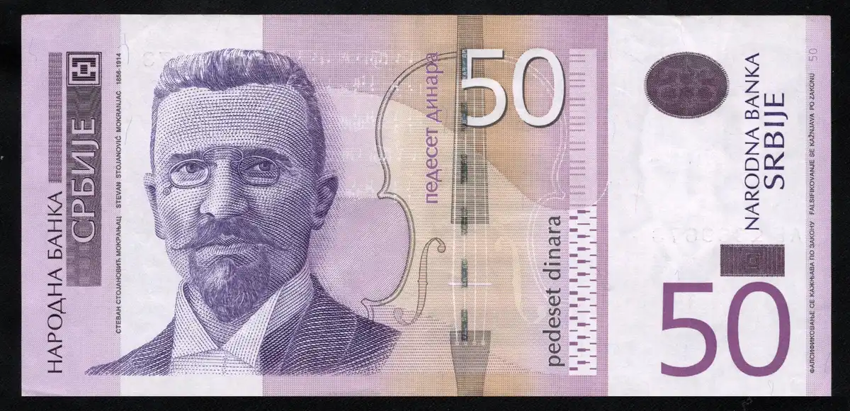 Post-Your-Numismatic-Items-With-Someone-Wearing-Glasses
