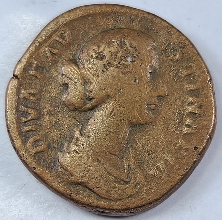 Help-With-The-Date-Of-This-Diva-Faustina