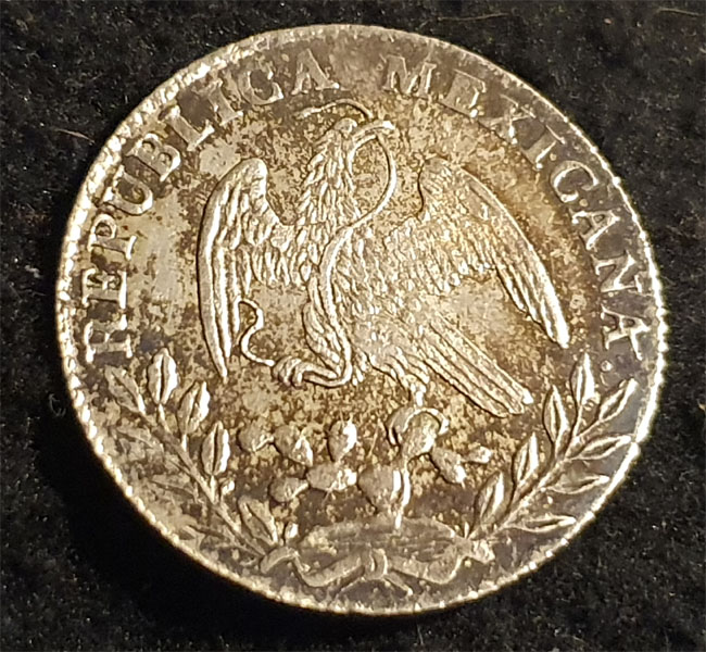 Post-Your-Coins-With-Coats-Of-Arms,-Shields,-Crests,-Crowns,--Etc.