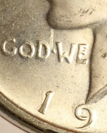 1922-P-VAM-2-P1-Chin-Bar-R6-Peace-Dollar