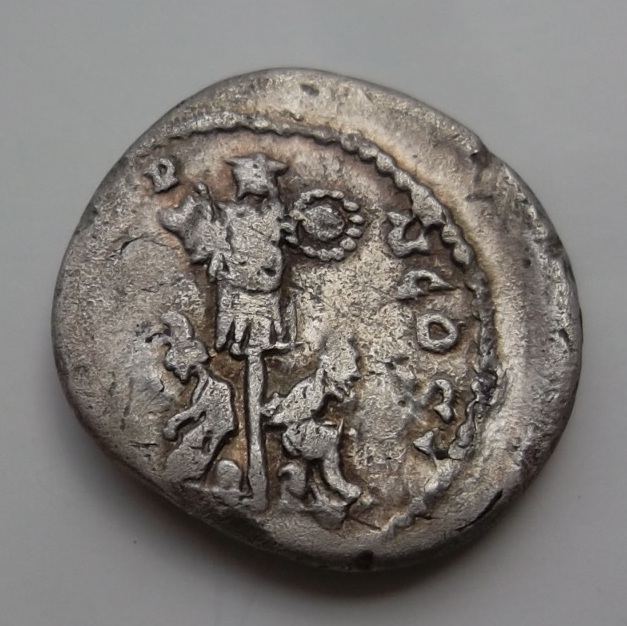 Septimius-Severus-Emesa-Ric-VI-435-Trophy,-Two-Captives