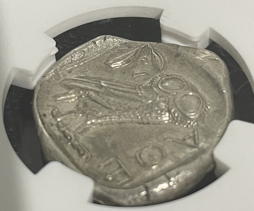 Coin-Become-Loose-Inside-The-New-NGC-Holder