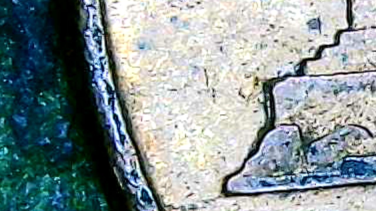 1990-D-Penny-Am-I-Getting-Warmer-With-This-One-On-The-Reverse-Of-My-1990-D-Cent-Is-It-A-DDR