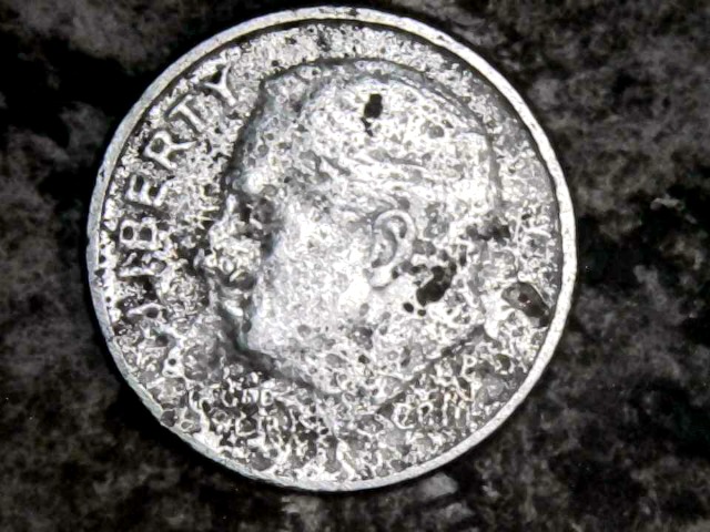 I-Think-Its-A-2010-P-Dime-But-Not-Sure-But-This-Is-From-Some-Kind-Of-Acid-Right-Or-What-Could-It-Be