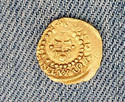 I'm-Having-Trouble-Identifying-This-Coin.