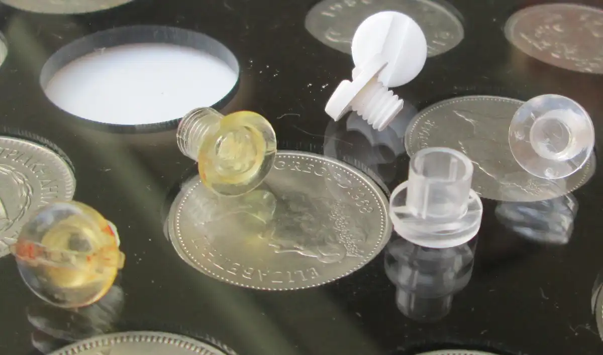 Coin-Holder-Screws-—-Where-To-Buy?