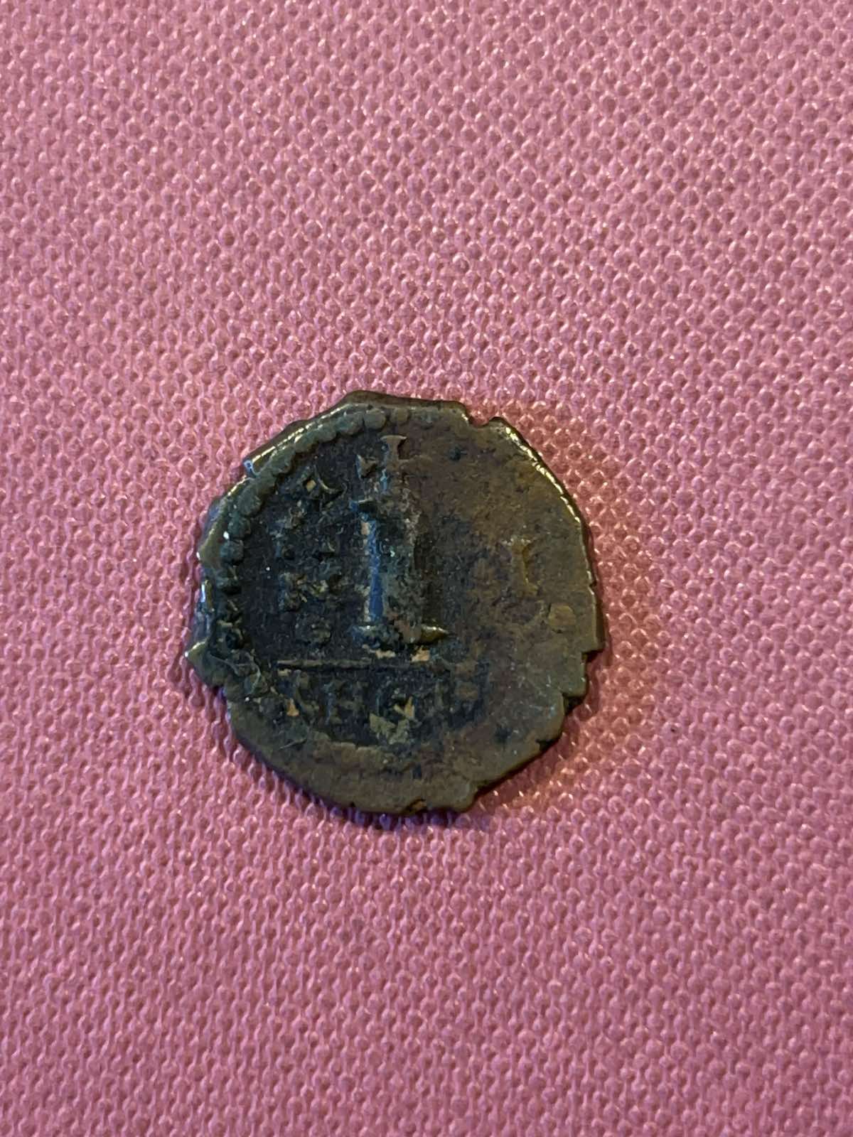 Help-With-Anatolian-And-Byzantium-Coins-Id:-6th-Century-Byzantine-And-12th/13th-Century-Ayyubids