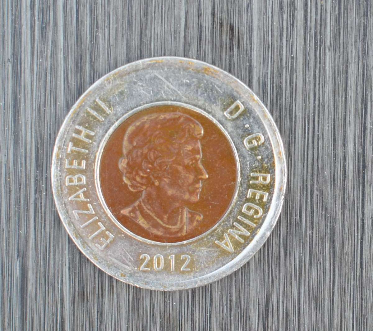 $2-Coin-Coloured-With-What?