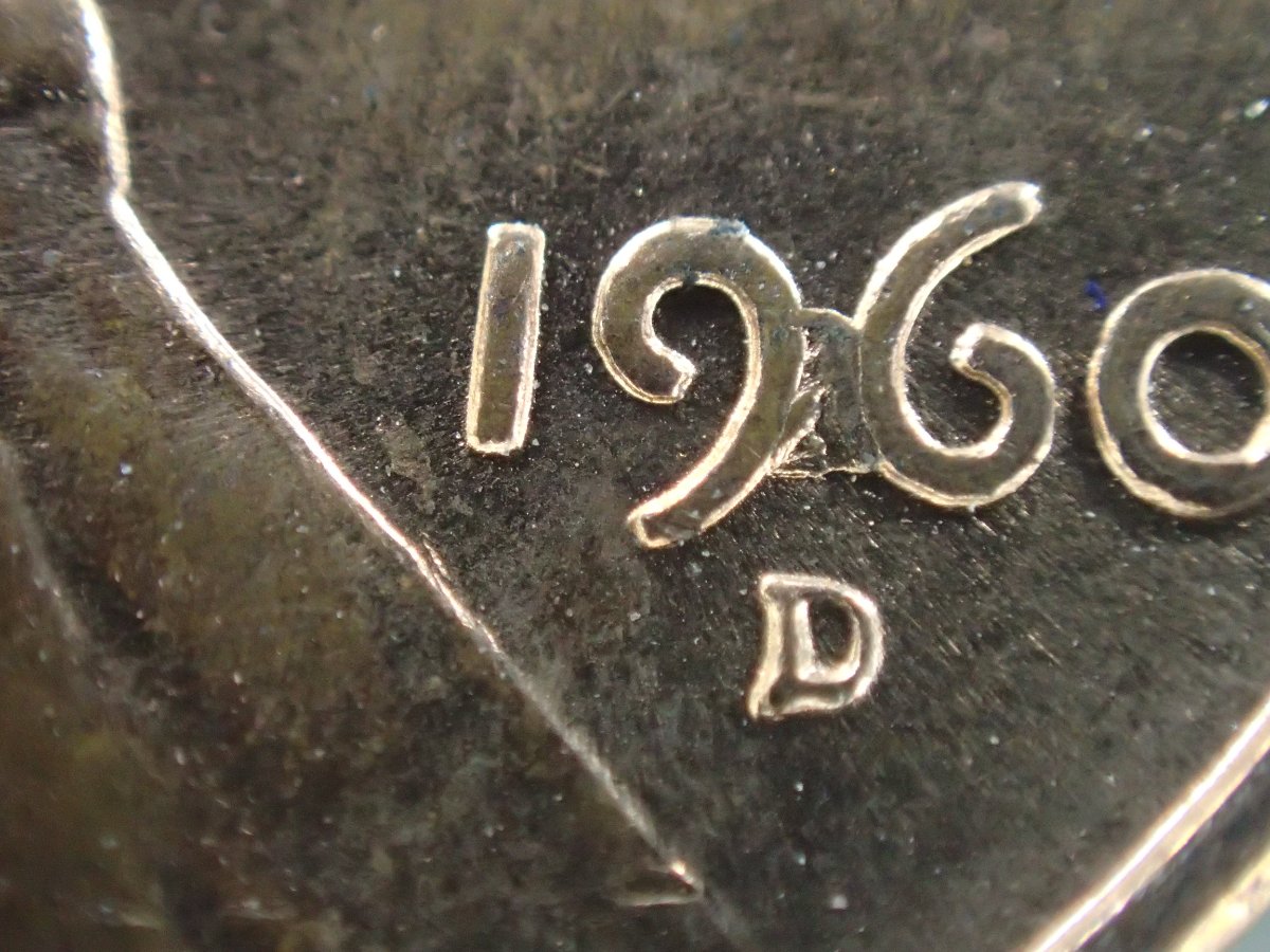 Nice-1960-D-LMC-From-Roll-With-Small-Chip