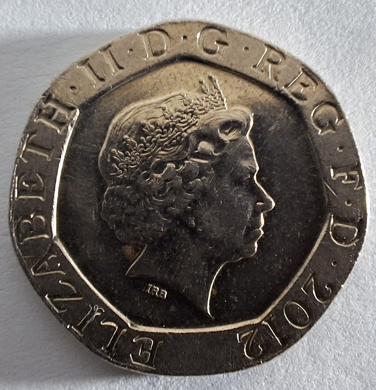 20-Pence-2012-Royal-Shield