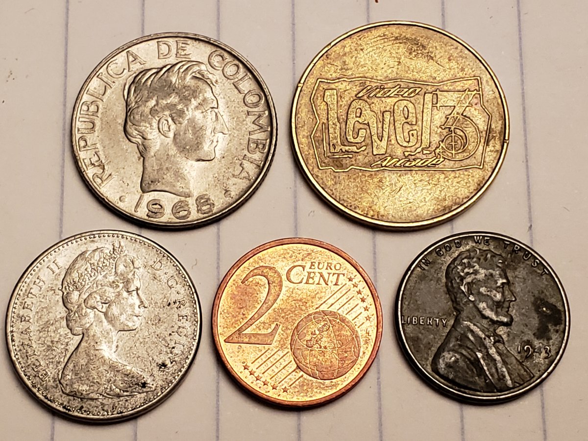 Coinstar-Finds!-Including-Bank-Counters-And-Other-Machines