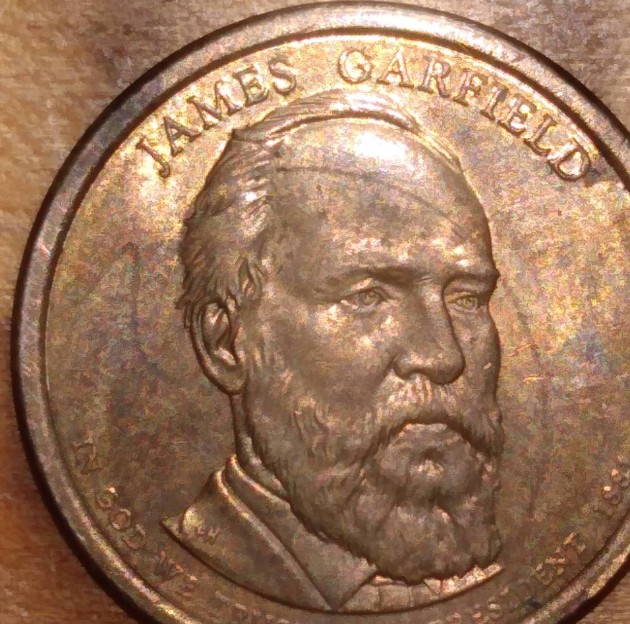 Quarter-Dollar-Reverse-Image-Behind-Obverse-Image-On-Presidential-Dollar