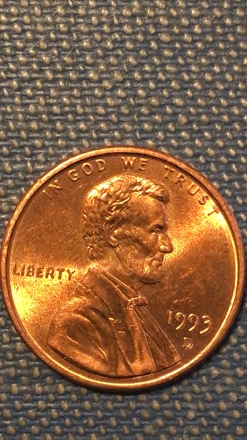 1993-D-Lincoln-Memorial-Cent-Red-With-Cud