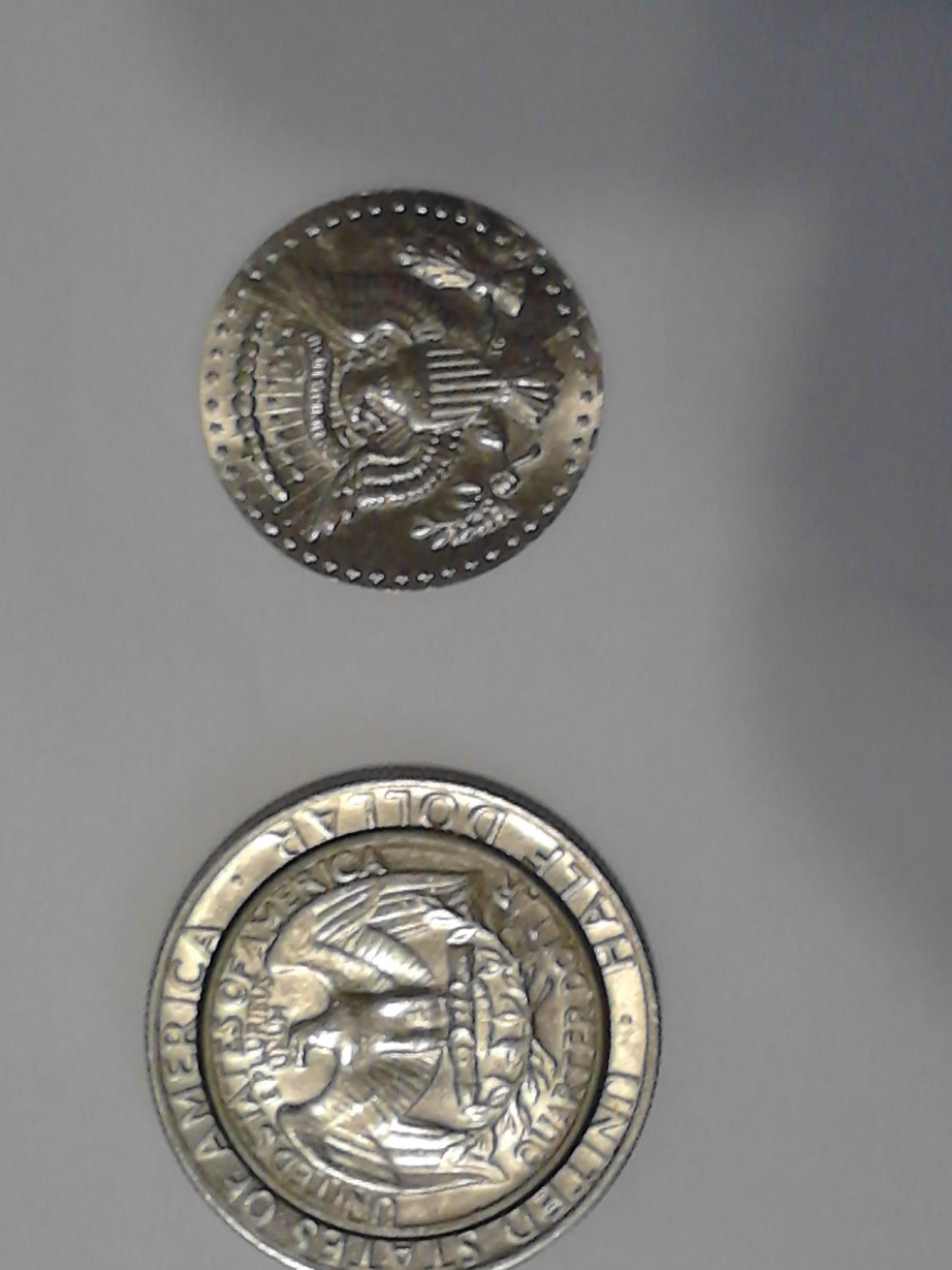 US-Quarter-Inside-Of-Kennedy-Half