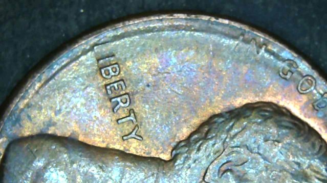 1987-Penny-With-A-Rim-Or-Bubble-?