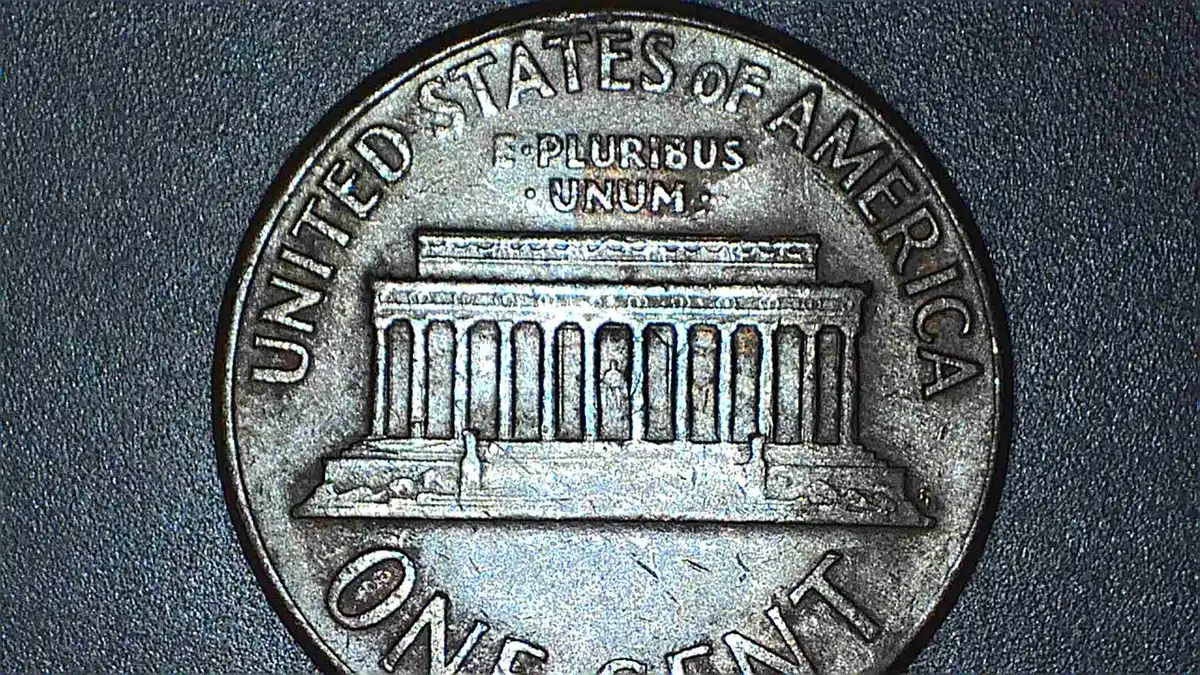 1967-Lincoln-Cent---Memorial-Has-A-Curtain?