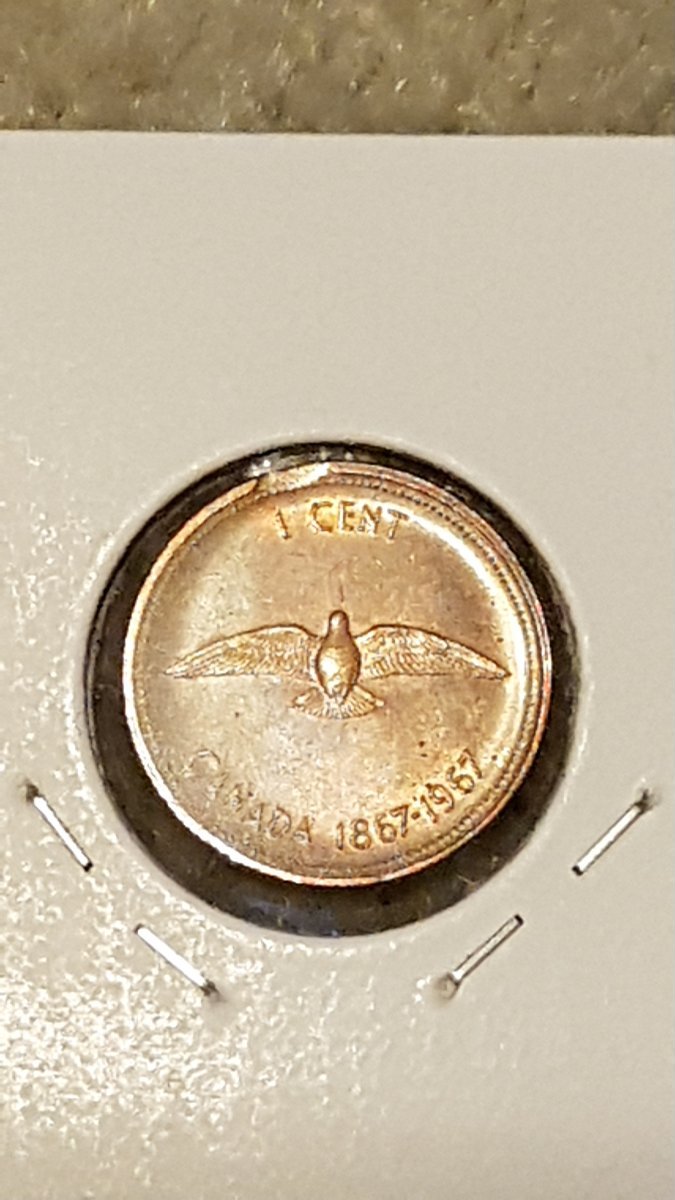 Peculiar-Toning-/-Gold-Tint-On-Coin-Obverse-From-Silver-Proof-Sets