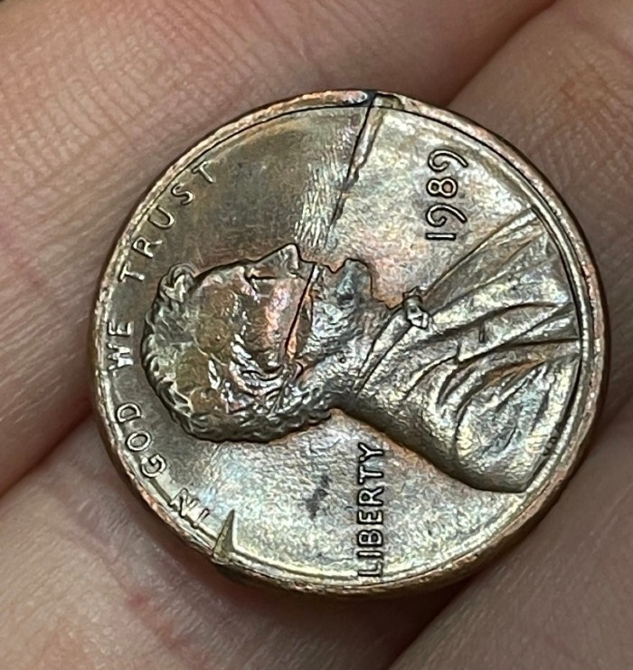 Is-This-1989-Lincoln-Cent-A-Strike-Thru-Or-PMD?