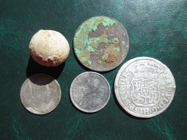 Spanish-Silver-Plus-2-Canuck-Ones