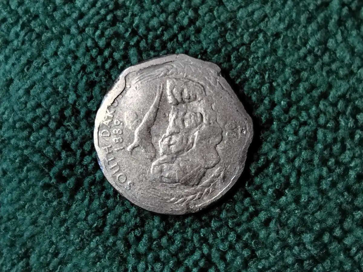 2006-South-Dakota-Die-Gouge-Clipped-Planchette?