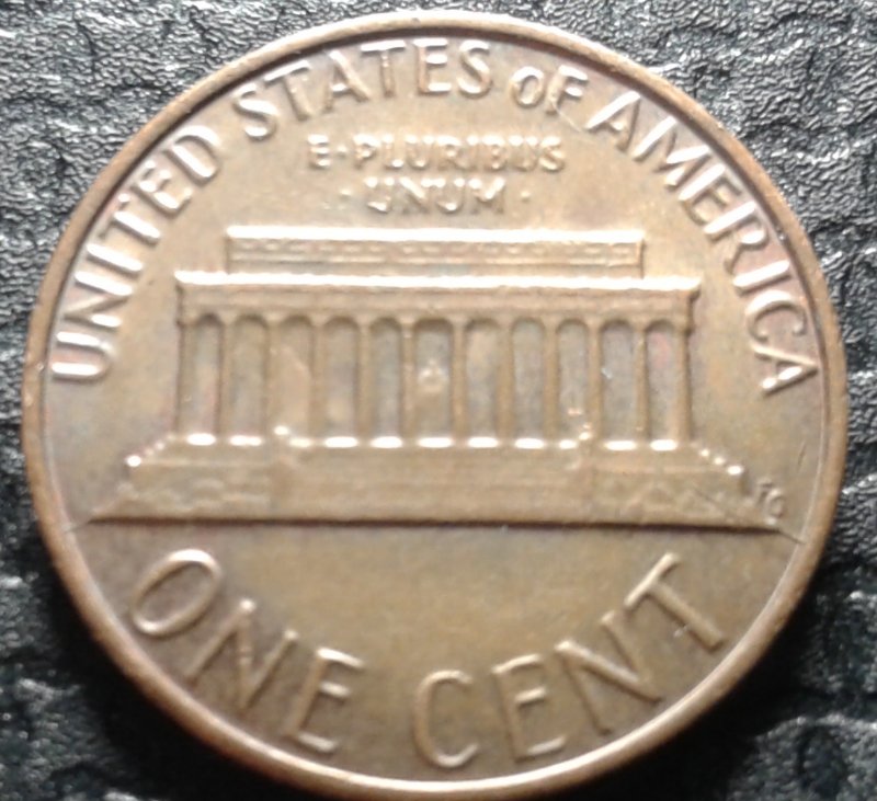 1982-P-LMC;-Die-Cracks-On-Reverse?