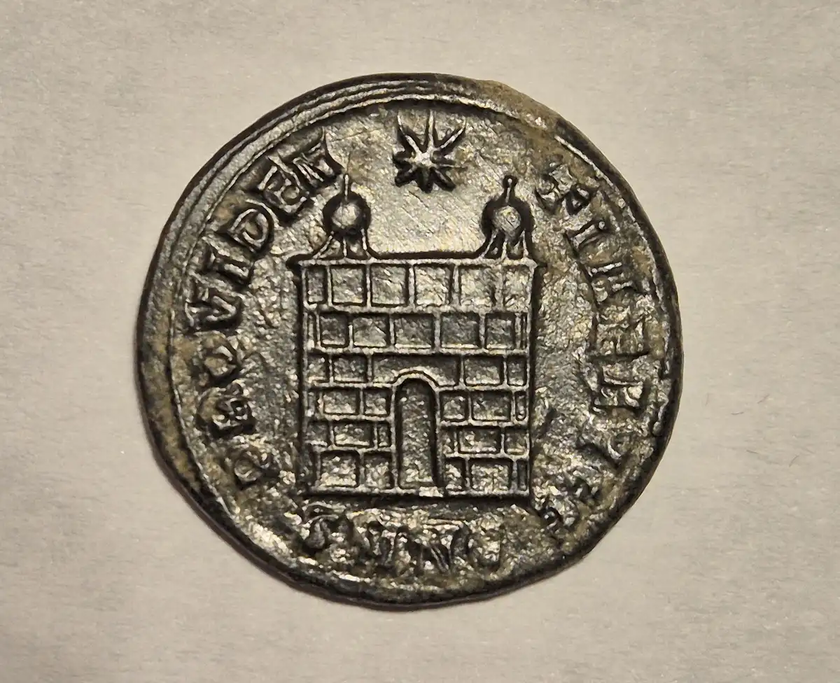 Constantine-I.-Ae3-Nummus---Mint?