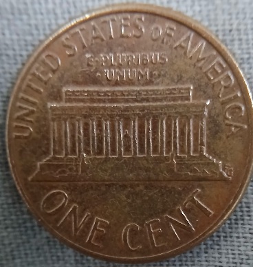 Lincoln-Memorial-1975-D-Coin-Seem-Blur-On-Obverse.