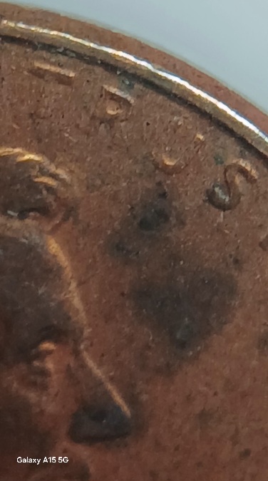 Lincoln-Cent-Year-2000-Grease-Strike-Or-Worn.