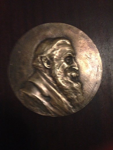 Unknown-Medallion,-Please-Help-Identify